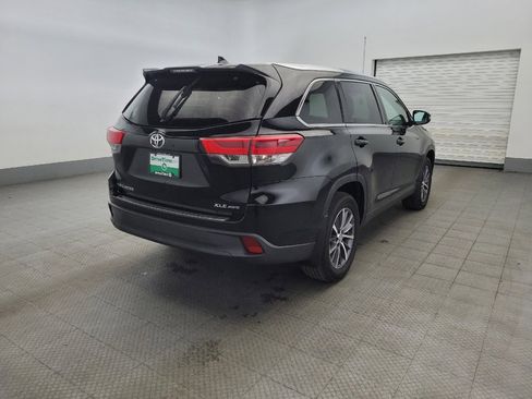Used 2019 Toyota Highlander XLE image 9