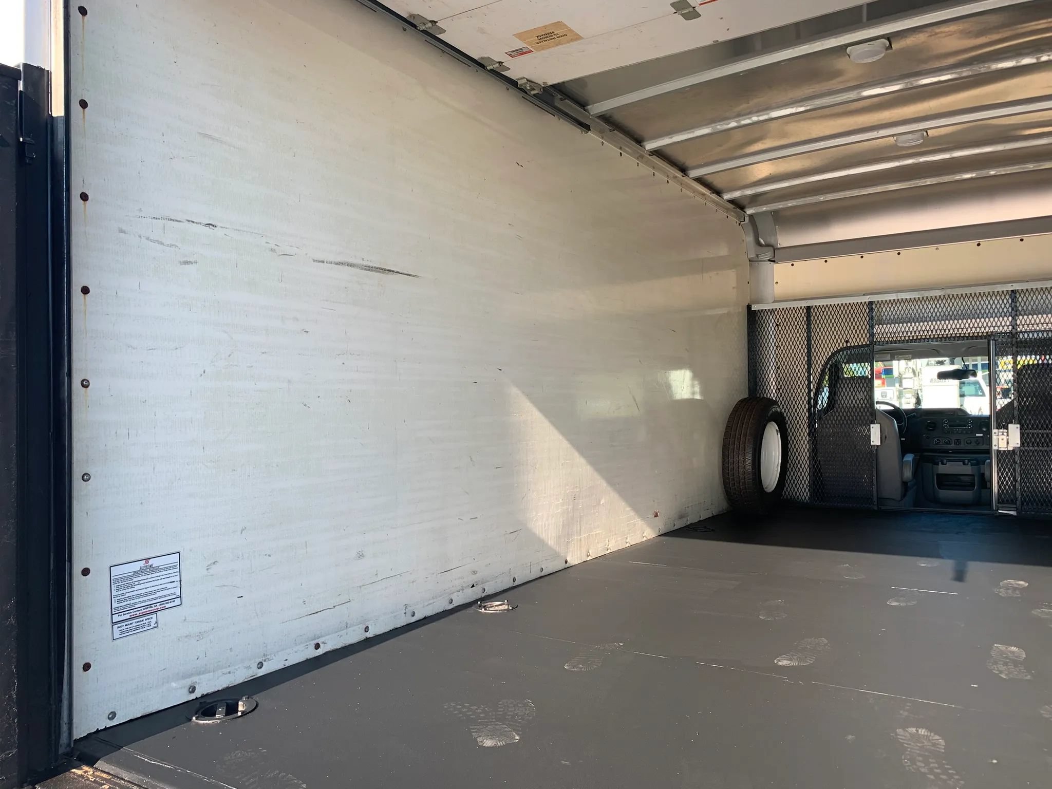 Used 2017 Ford E-450 and Econoline 450 Super Duty w/ Power Windows & Locks Group RWD image 24