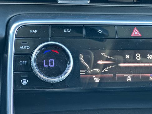 Used 2024 Genesis GV80 2.5T image 28