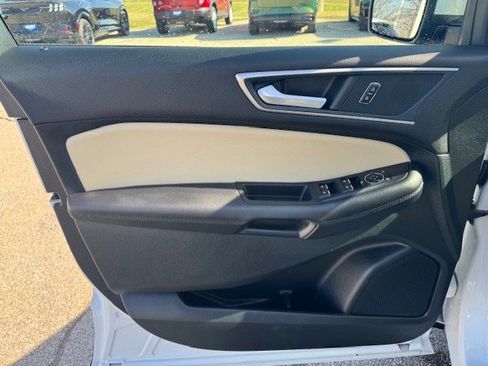 Certified 2024 Ford Edge SEL w/ Convenience Package AWD/4WD image 10