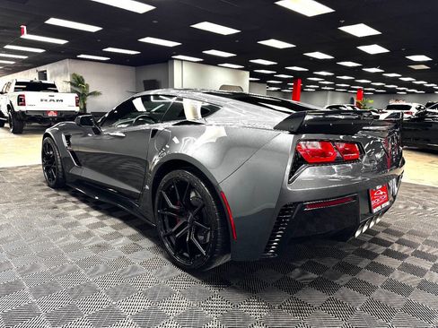 Used 2017 Chevrolet Corvette Grand Sport image 9