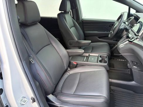 Used 2025 Honda Odyssey Sport-L image 34