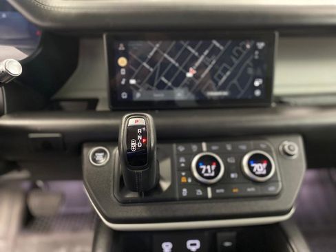 Used 2020 Land Rover Defender 110 HSE image 28