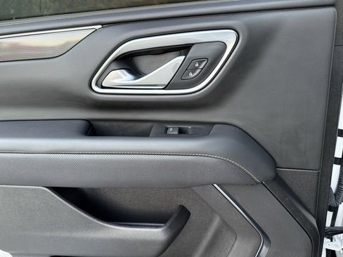 Used 2024 GMC Yukon AT4 w/ AT4 Premium Package image 33