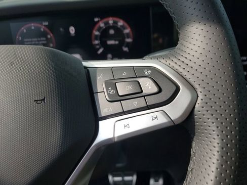 New 2026 Volkswagen Tiguan SEL R-Line image 28