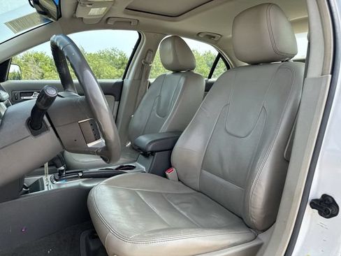 Used 2010 Ford Fusion Hybrid FWD image 11