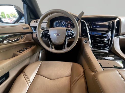 Used 2020 Cadillac Escalade Platinum AWD/4WD image 8