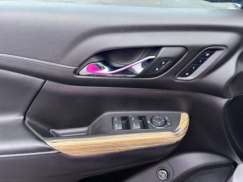Used 2019 GMC Acadia Denali w/ Technology Package image 30