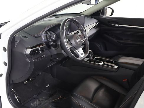 Used 2023 Nissan Altima 2.5 SR w/ SR Premium Package FWD image 23