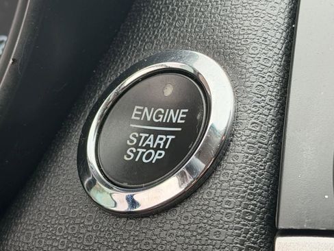 Used 2021 Ford EcoSport SE FWD image 22