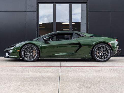 Used 2026 Lamborghini Temerario AWD/4WD image 10