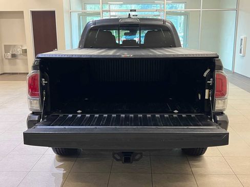 Certified 2023 Toyota Tacoma TRD Off-Road image 24