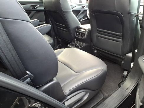 Used 2023 MAZDA CX-9 Touring image 8