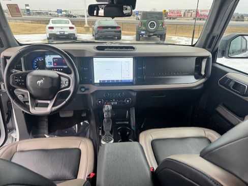 Certified 2023 Ford Bronco Wildtrak image 26
