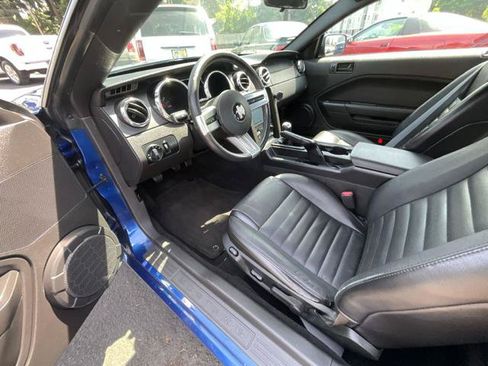 Used 2006 Ford Mustang GT RWD image 9