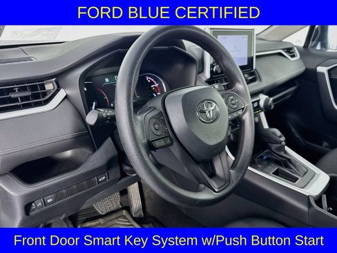 Used 2023 Toyota RAV4 XLE w/ Convenience Package FWD image 12