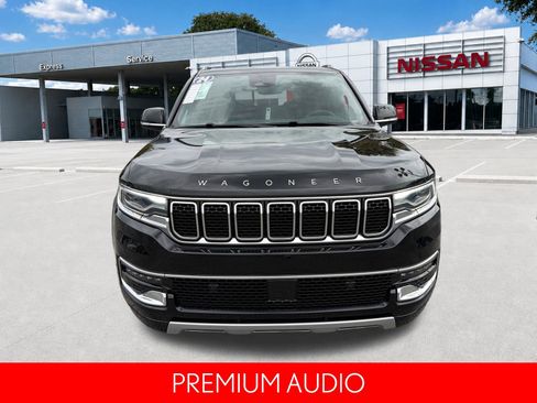 Used 2024 Jeep Wagoneer L Series II RWD image 11