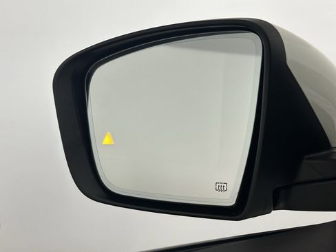 Used 2021 Maserati Levante image 46