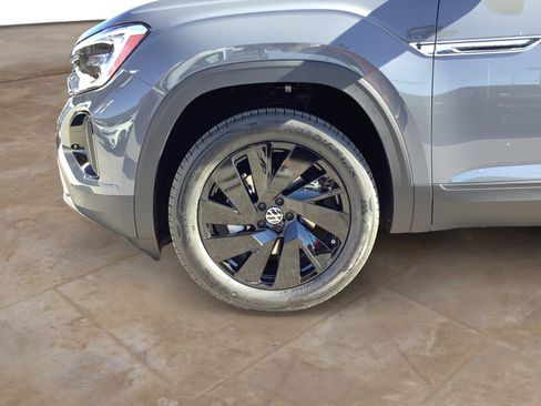 New 2026 Volkswagen Atlas Cross Sport SE image 10