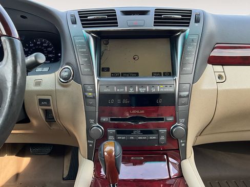 Used 2008 Lexus LS 460 RWD image 11