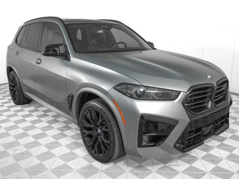 Used 2025 BMW X5 M Competition w/ Executive Package AWD/4WD image 3