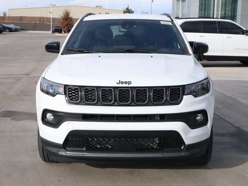 New 2026 Jeep Compass Latitude image 9