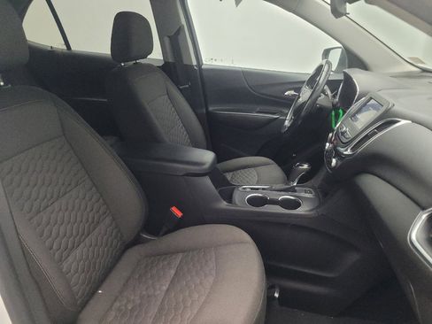 Used 2021 Chevrolet Equinox LT w/ Driver Convenience Package AWD/4WD image 21