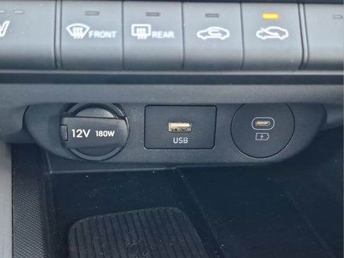 Used 2024 Hyundai Elantra SEL w/ Convenience Package FWD image 28
