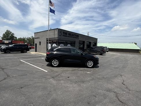 Used 2020 Ford Escape SE AWD/4WD image 19