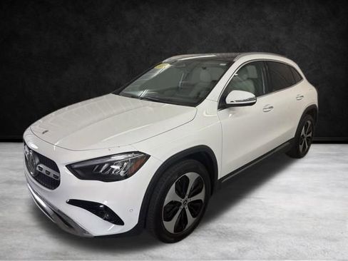 Used 2025 Mercedes-Benz GLA 250 image 4