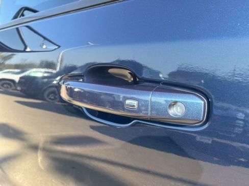 Used 2022 Chevrolet Silverado 1500 RST image 61