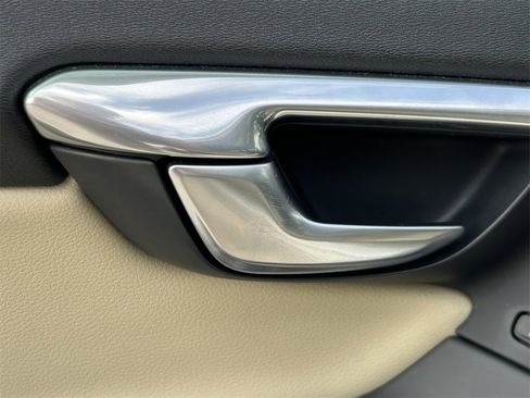 Used 2018 Volvo S60 T5 Inscription Platinum image 27