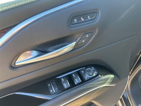 Used 2023 Cadillac Escalade ESV Premium Luxury image 14