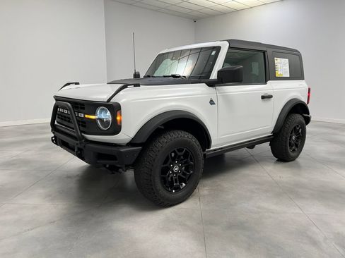 Used 2022 Ford Bronco Black Diamond AWD/4WD image 4