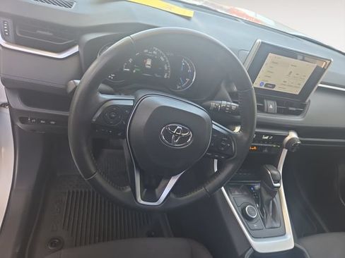 Used 2023 Toyota RAV4 SE w/ Convenience Package AWD/4WD image 13