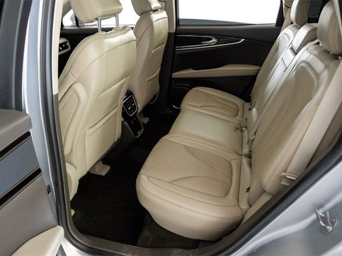 Used 2023 Lincoln Nautilus Reserve image 41