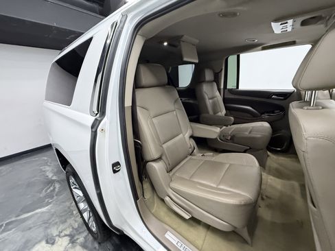 Used 2017 Chevrolet Suburban Premier image 29