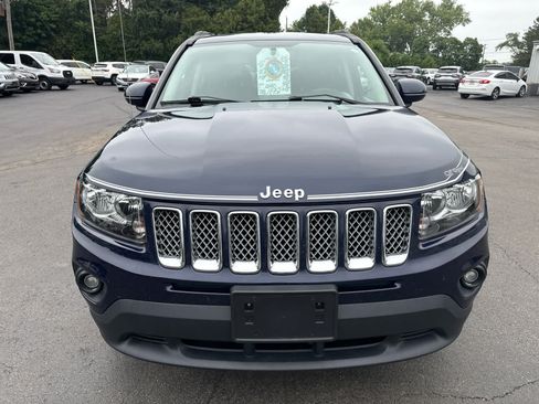 Used 2017 Jeep Compass Latitude AWD/4WD image 8