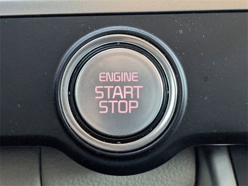 Certified 2024 Kia Carnival LX image 37