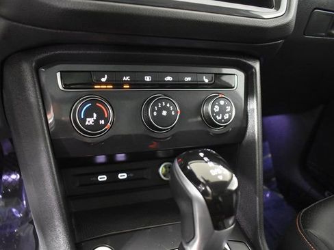 Used 2024 Volkswagen Tiguan Wolfsburg Edition image 22