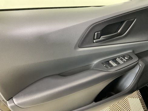 Used 2025 Toyota Prius LE AWD/4WD image 16