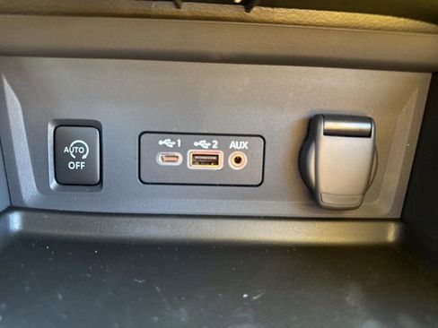 New 2025 Nissan Sentra SV w/ SV Premium Package image 21