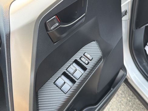 Used 2013 Toyota RAV4 XLE AWD/4WD image 14