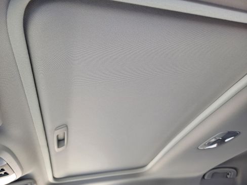 Used 2024 Subaru Crosstrek 2.0i Premium image 28