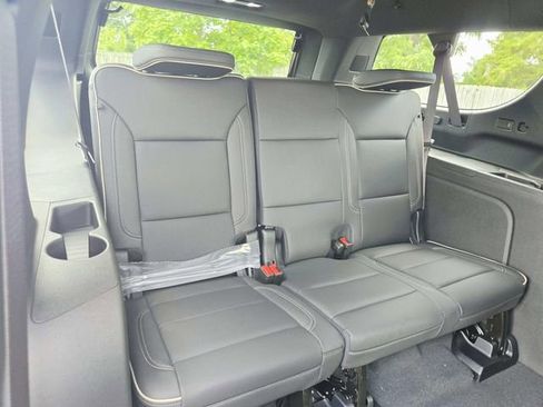 New 2026 Chevrolet Suburban Premier w/ Sun And Tow Package AWD/4WD image 13