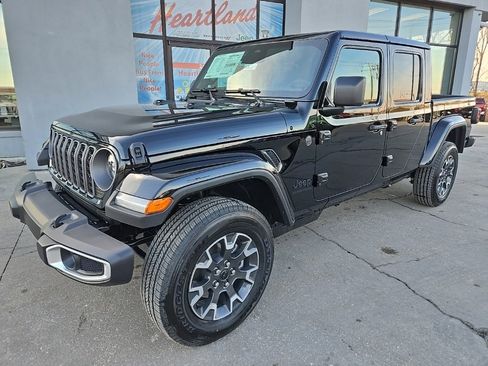 New 2026 Jeep Gladiator Sport image 2