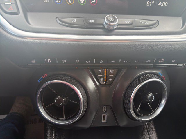 Used 2024 Chevrolet Blazer LT FWD image 9