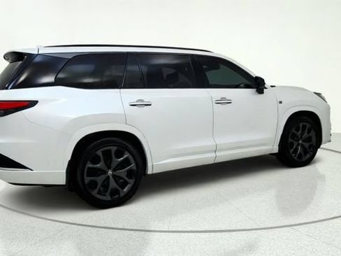 Used 2026 Lexus TX 500h AWD w/ Technology Package image 13