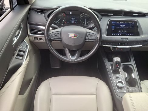Used 2019 Cadillac XT4 Luxury AWD/4WD image 12