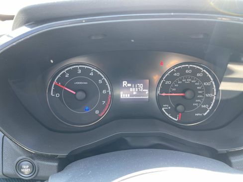 Used 2019 Subaru Crosstrek 2.0i image 22